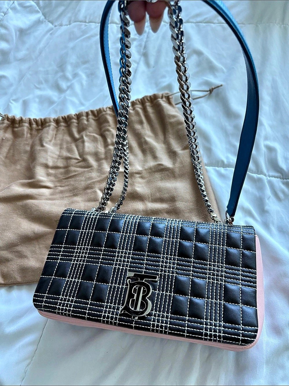 Burberry Small Quilted Lambskin Lola Shoulder Bag Black & Pink